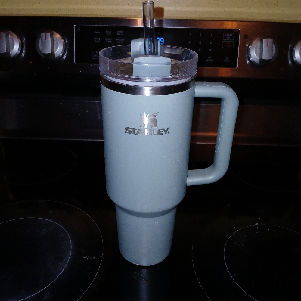 Stanley Travel Mug with Handle